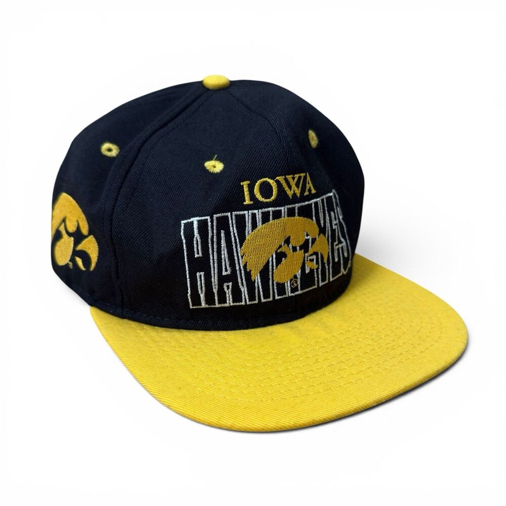 Vintage Iowa Hawkeye's Snapback Hat #1 Black Yellow Retro 90s Football College